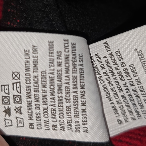 EUC AMERICAN EAGLE BUTTON DOWN TOP - Picture 15 of 15